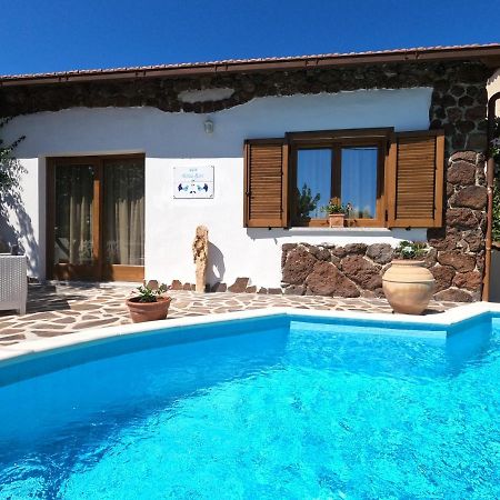 Villa Sari Affitta Camere Ла Калета Екстериор снимка