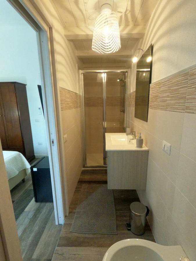 Villa Sari Affitta Camere Ла Калета Екстериор снимка
