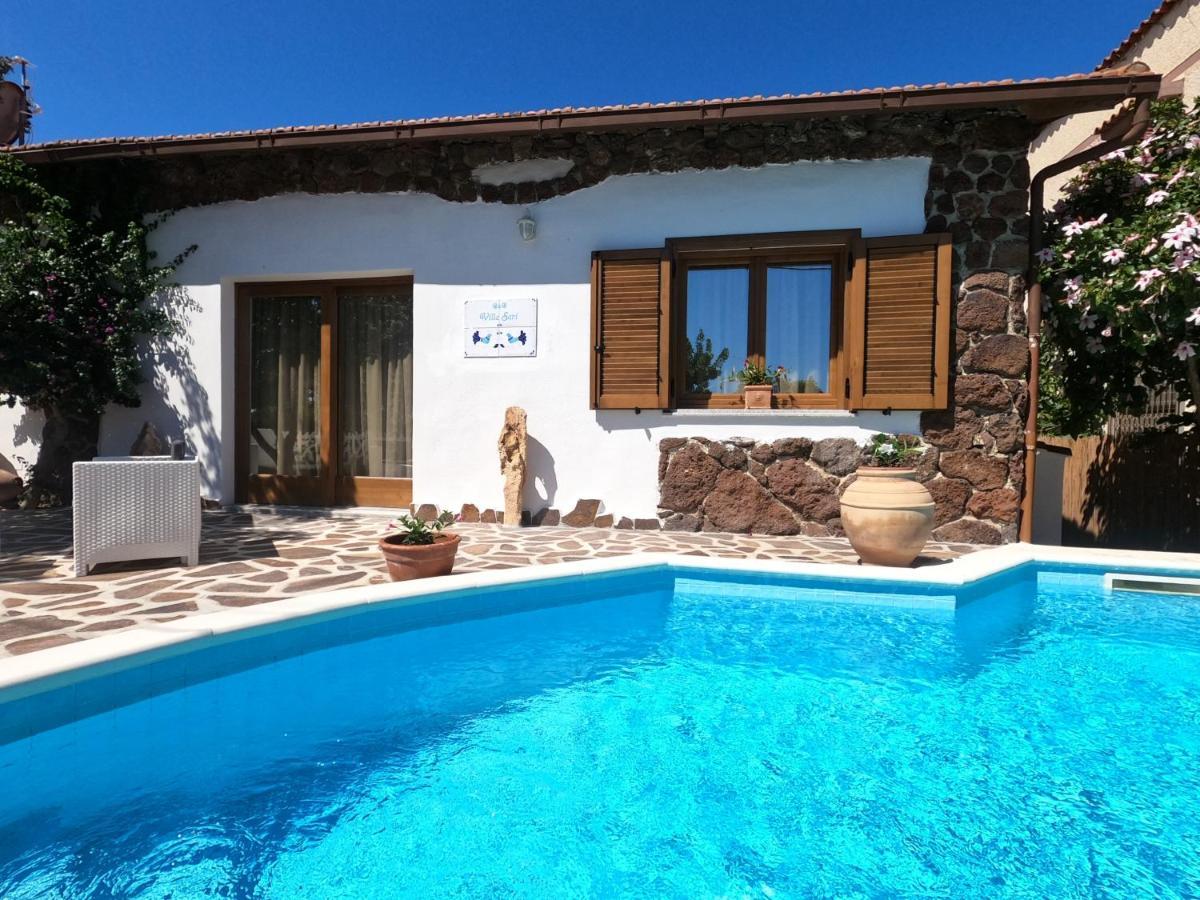 Villa Sari Affitta Camere Ла Калета Екстериор снимка